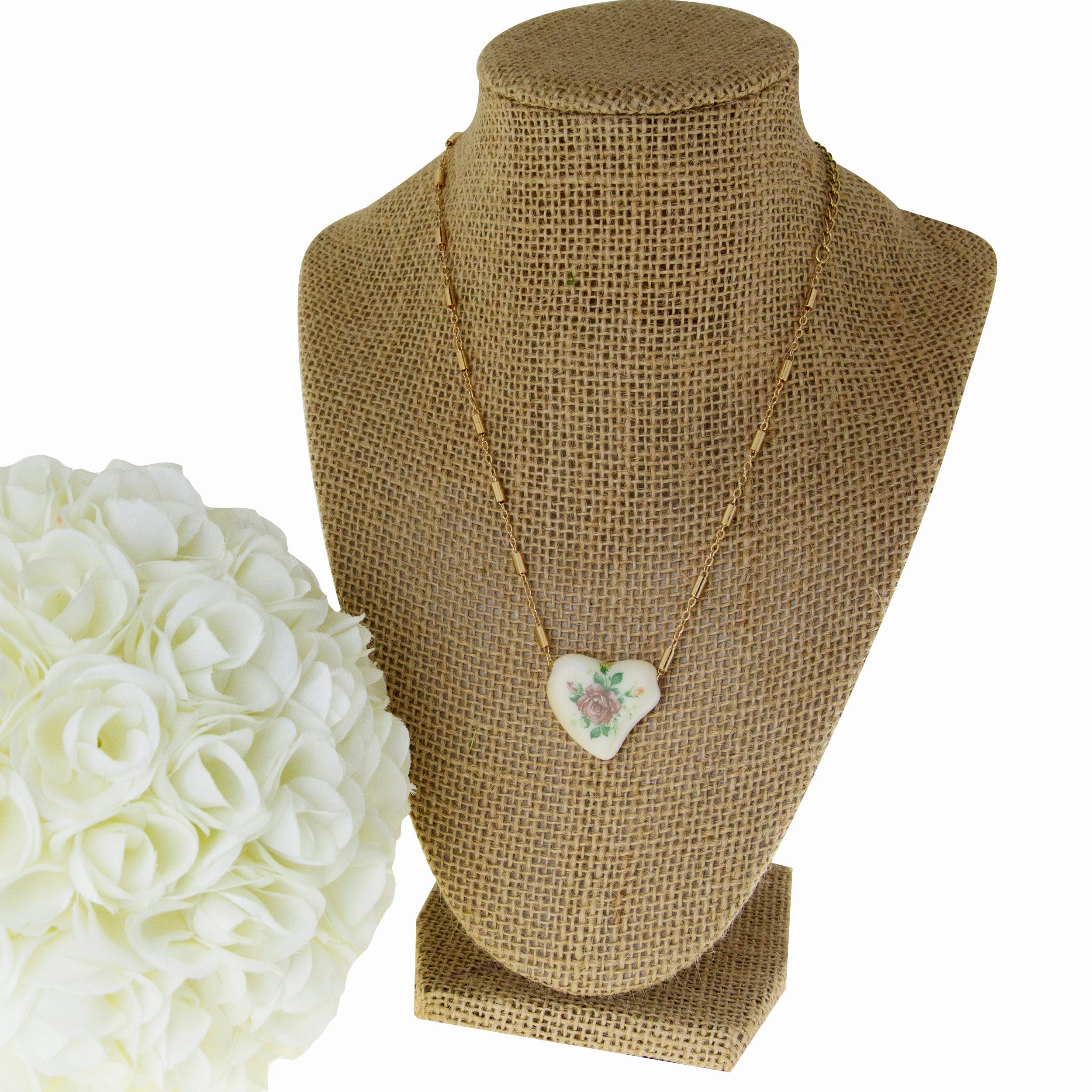 1928 Jewelry 85' Porcelain Heart & Rose Pendant Necklace 15"   3" Extension