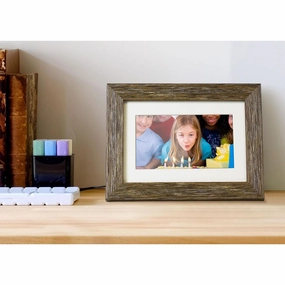 Aluratek 6428398 7" Distressed Wood Digital Photo Frame with Auto Slideshow, Brown
