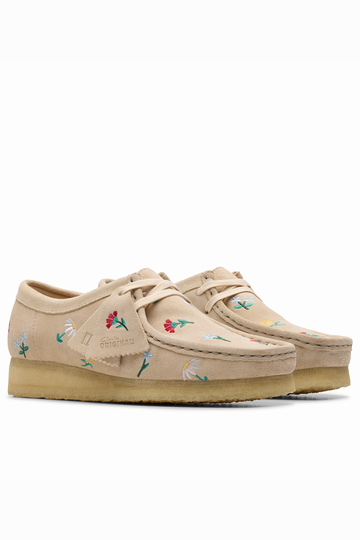 Clarks Wallabee Embroidered Taupe