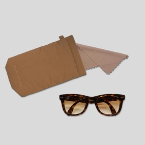 Easy-Squeezy Glasses Case -- Tan