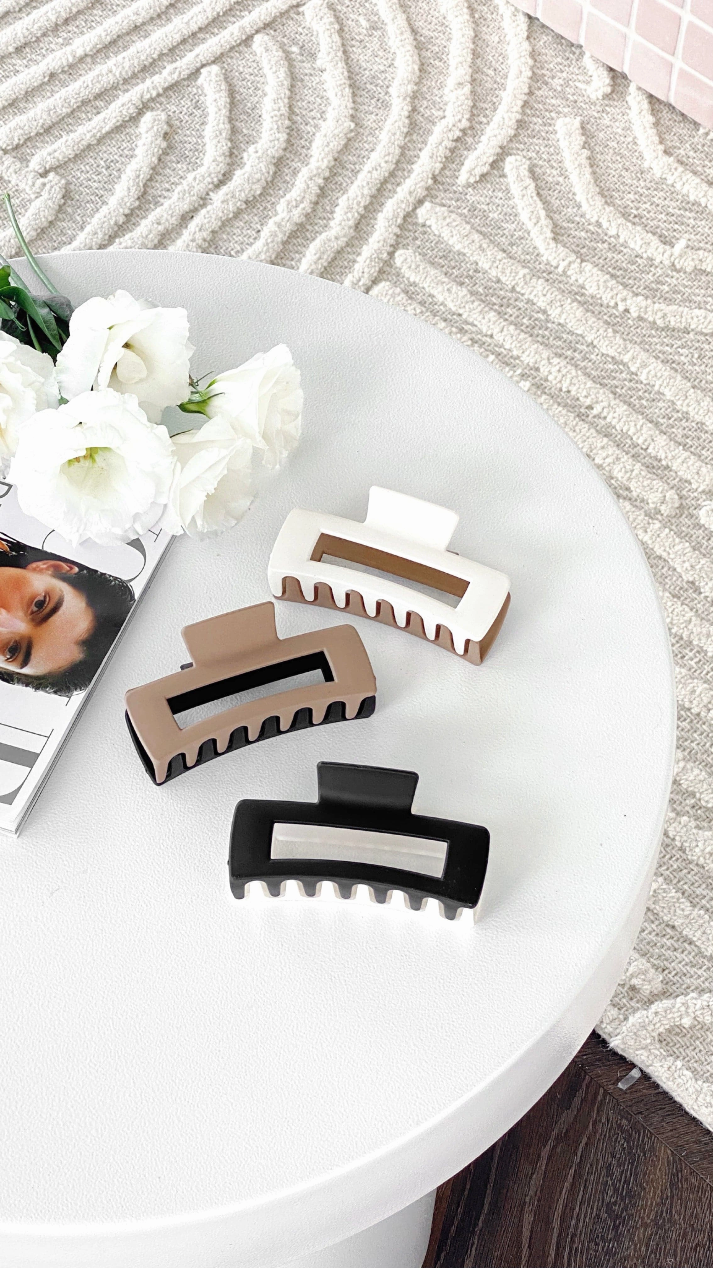 Lily Two Tone Rectangle Clip - White/Tan