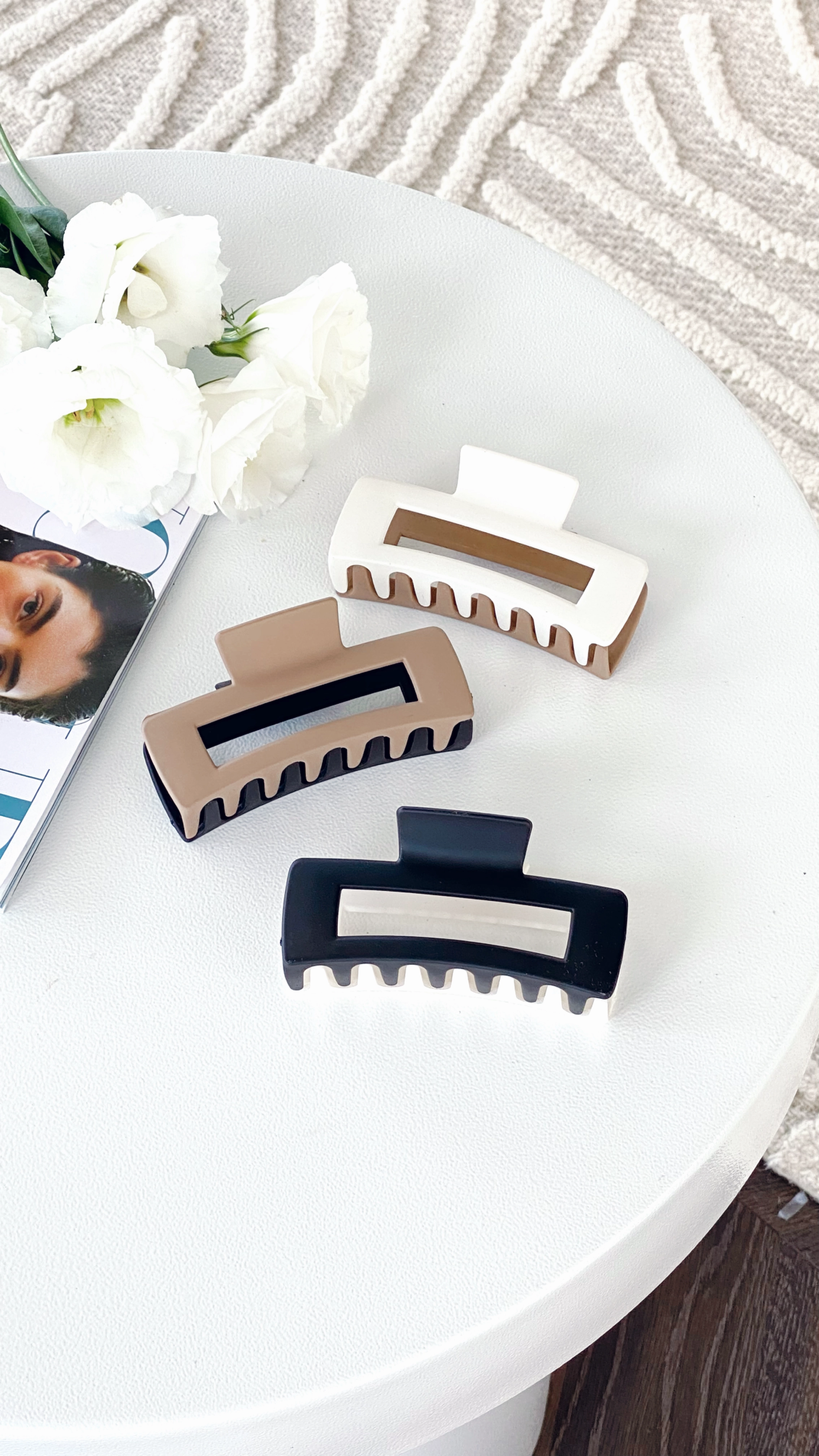 Lily Two Tone Rectangle Clip - White/Tan