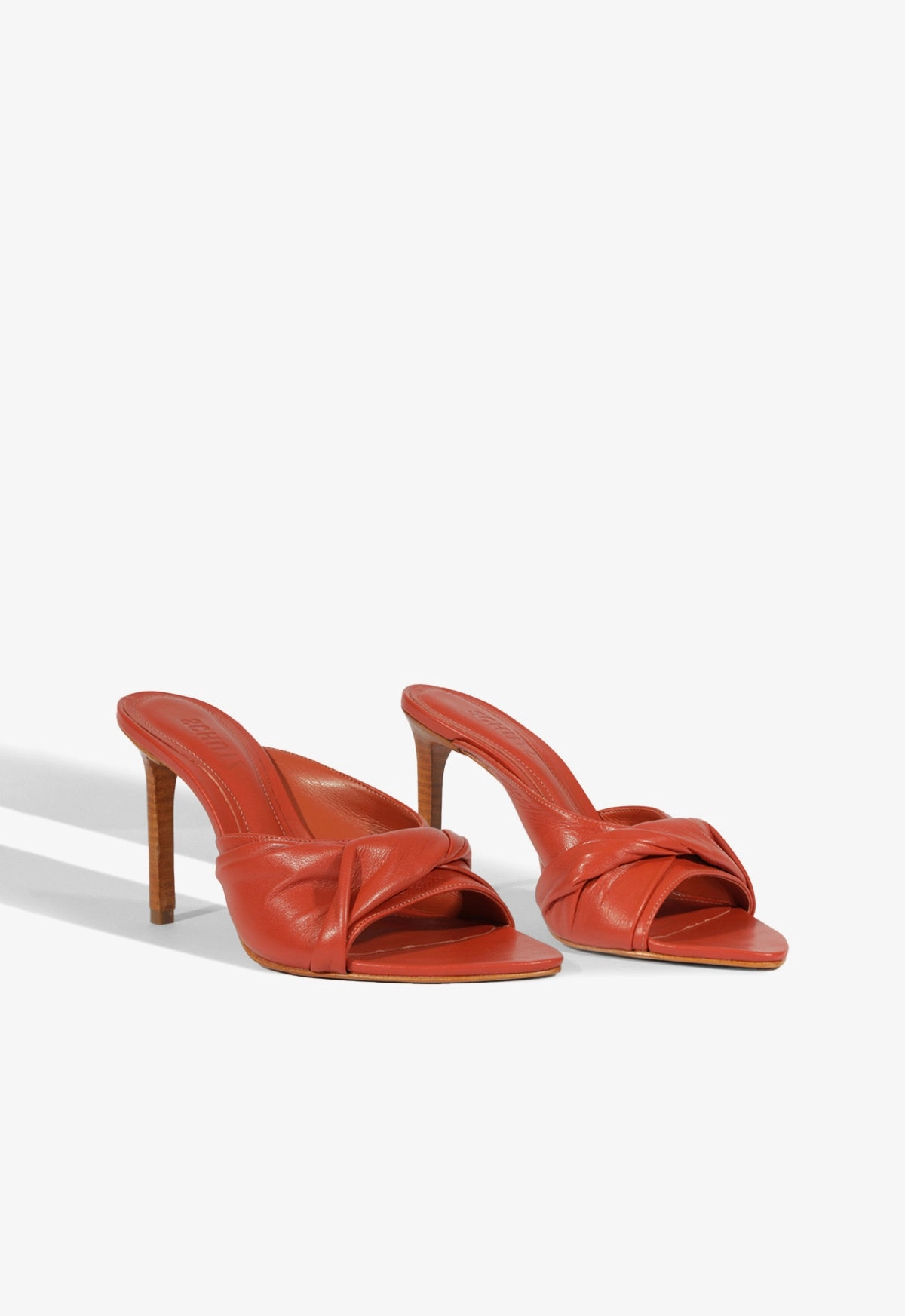 Lori Sandal