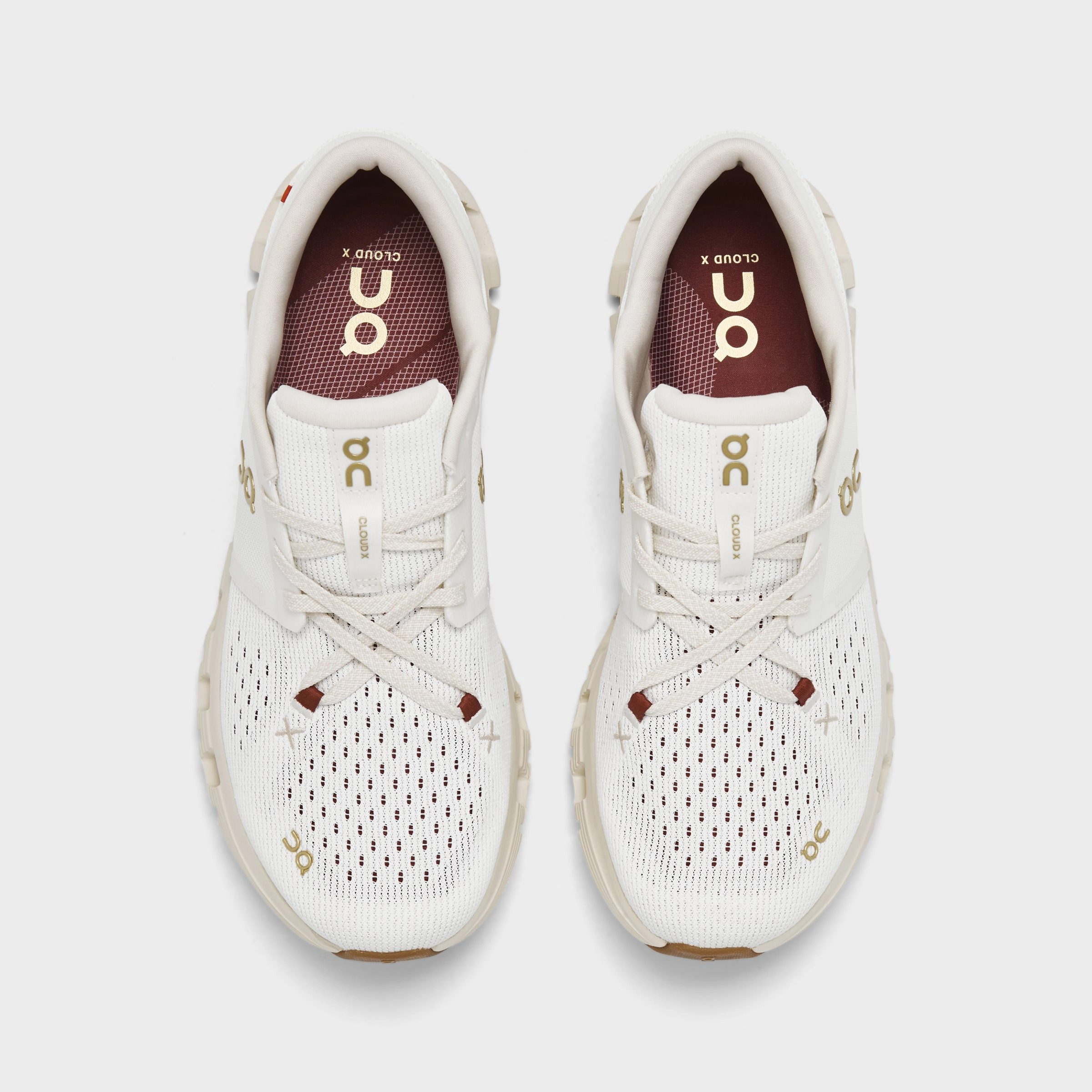 On Cloud X 4 Ivory / Cream