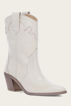 Sara Western Short