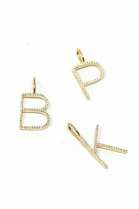Sis Kiss Sleek Initial Charm