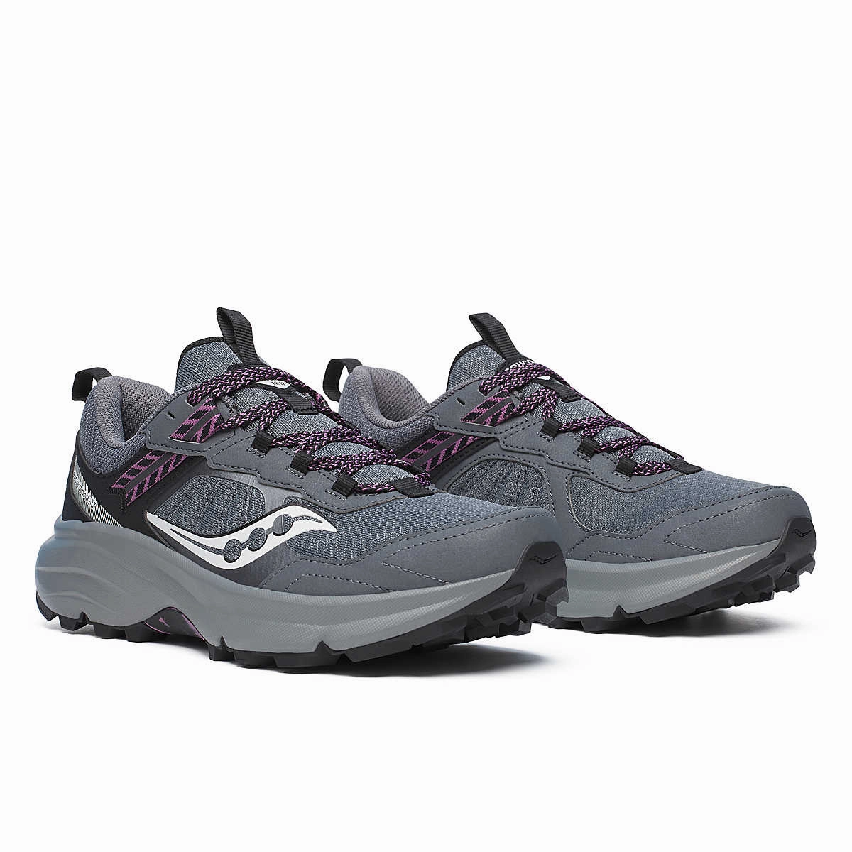 Women's Excursion TR17